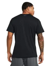 Remera deportiva negra Under Armour Vanish Elite Vent de manga corta con logo en el pecho.