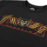 Remera negra de manga corta con estampado del logo de Thrasher con un gato negro en el centro.