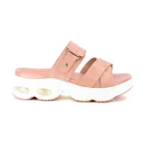 Sandalias negras con plataforma blanca y suela con burbujas de aire. Presentan dos tiras anchas cruzadas sobre el empeine y una tira ajustable con hebilla en el tobillo.