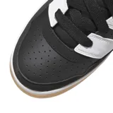 Championes Adidas Break Start 2000, negros con detalles blancos y suela color caramelo. Inspirados en el estilo de los años 90 y 2000, con empeine de piel sintética y suela de goma.