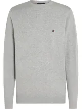 Sweater gris de algodón con cuello redondo y logo bordado en el pecho.