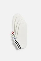Pack de cuatro pares de calcetines tobilleros blancos con bandas de color en el borde.