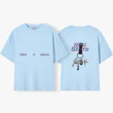 Camiseta de algodón marrón con diseño gráfico de llaves colgando y logo de Ittai Stars.