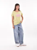 Remera color verde claro con estampado rosa con la frase "You Matter Then You Matter Now You Always Will".