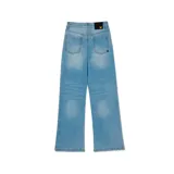 Pantalón de jean azul de corte ancho, con tiro alto y diseño de cinco bolsillos.