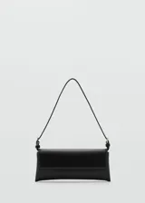 Bolso de mano negro con diseño minimalista y correa ajustable.
