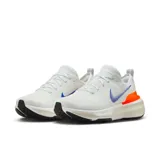Championes de running Nike Invincible 3 Blueprint de mujer, color blanco con detalles en azul y naranja.