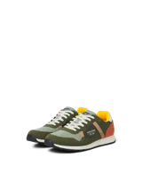 Championes Jack & Jones Arrow, color verde oliva con detalles en naranja y marrón. Confeccionados con forro de mesh de poliéster, cierre de cordones, puntera redonda y suela de EVA.