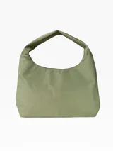 Bolso hobo color verde oliva con cierre superior y asa de hombro.