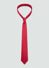 Corbata negra lisa con cierre de nudo.