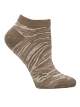 Calcetines cortos grises con estampado de cebra en tonos grises y negros.