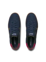 Zapatillas urbanas Jack & Jones modelo Mambo, color azul con detalles en verde y suela marrón.