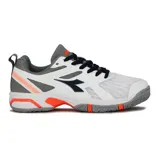 Championes Diadora Netjumper para mujer, color blanco con detalles en gris y naranja, ideales para volley.