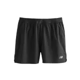 Short deportivo negro con forro transpirable y tecnología NB DRY que absorbe la humedad.