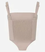 Blusa corsetada en bengalina color beige, con breteles finos ajustables, escote recto y elástico en la espalda.