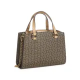 Bolso Guess Mini Satchel en ecocuero con estampado del logo, herrajes dorados, cierre tipo flap con stud magnético, colgante de corazón metálico desmontable, interior forrado y correa cruzada desmontable.