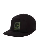 Gorro negro de algodón con logo de Caterpillar en el frente y visera plana. Ajuste con velcro en la parte trasera.