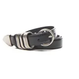Cinturón de cuero vacuno color negro, de 2,3 cm de ancho, con hebilla metálica plateada y detalle de pasador con aros metálicos.