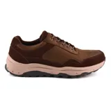Championes Hi-Tec Clint de cuero color marrón con detalles en gamuza.