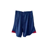 Short de fútbol Umbro del Club Nacional de Football, modelo Home 2025. Diseño azul con detalles en rojo y escudo del club bordado.