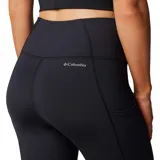 Calza deportiva negra de tiro alto, confeccionada en poliéster reciclado y elastano, con tecnología Omni-Wick™ y bolsillo lateral en la pierna.