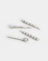 Set de cuatro horquillas plateadas para el pelo, decoradas con perlas y un dije de corazón con strass.