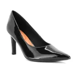 Zapato de tacón alto Usaflex Katie, color negro charol, con punta fina y capellada lisa.