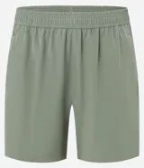 Bermuda deportiva masculina de poliéster color gris, con cintura elástica, cordón interno ajustable y estampa reflectante. Producto desarrollado con tejido y modelado para mayor comodidad y libertad de movimientos durante la práctica deportiva.