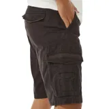 Bermuda cargo color marrón oscuro, con bolsillos laterales y logo de la marca bordado en la pierna derecha.