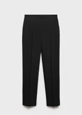 Pantalón de vestir azul marino con corte cigarette, tiro medio y ruedo con dobladillo.