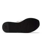 Championes New Balance modelo 574 para mujer, color blanco hueso o crema, con plataforma gruesa. Presenta capellada de gamuza y malla con el logo "N" superpuesto.