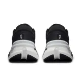 Championes de running On Running Cloudflyer 5, color negro con detalles en blanco.