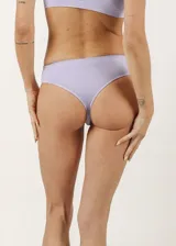 Bombacha culotte colaless de microfibra sin costura, con forro de algodón.