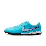 Championes de fútbol Nike Tiempo Legend 10 Academy, color celeste con detalles en blanco y rosa.