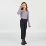 Legging negro liso con cintura elástica.