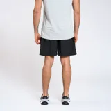 Short de baño negro de nylon con logo de Umbro estampado en gris.