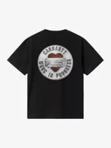 Camiseta blanca de algodón orgánico, corte holgado y logo de Carhartt WIP estampado en el pecho.