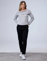 Pantalón de yoga azul marino, de corte recto y cintura elástica.