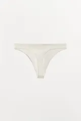 Tanga negra de tiro medio con cintura elástica.