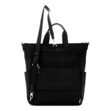 Mochila Guess Eco Gemma Tote color negro, confeccionada con forro de nailon reciclado y ribete de PU. Cuenta con herrajes dorados brillantes, correas dobles ajustables para los hombros, una correa con asa superior, detalles del logotipo GUESS, cierres de cremallera y compartimentos internos.