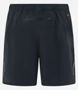 Bermuda deportiva masculina de poliéster, modelo running, color negro. Posee cintura elástica con ajuste interno, sin estampa y bolsillo trasero con cremallera.