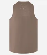 Musculosa deportiva marrón de dry fit con cuello redondo y espalda con diseño laser cut.
