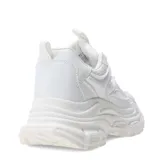 Zapatillas deportivas color beige con cordones y suela chunky.