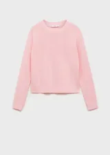 Sweater rosa de punto con cuello redondo y mangas largas.