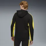 Campera deportiva con capucha Puma CAP, color negro con detalles en amarillo. Presenta cierre frontal, bolsillos laterales y logo de Puma bordado en el pecho.