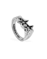 Anillo plateado de la marca TwoJeys con diseño de dos estrellas texturizadas.