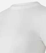 Blusa de rib color blanco, con cuello redondo, mangas largas y bajo redondeado.