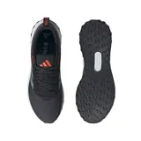Championes de running Adidas Runfalcon 5 TR, color negro con detalles en gris y naranja. Capellada de malla impermeable con detalles reflectivos, mediasuela Cloudfoam y suela Adiwear.