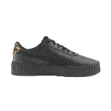 Zapatillas Puma Carina 3.0 Animal Flair, color negro con detalles en animal print en el talón.