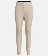 Pantalón de vestir color verde claro, de corte recto, con bolsillos laterales y traseros.